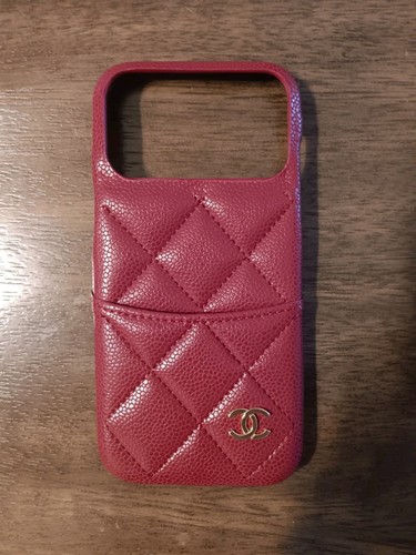 Chanel quilted iphone pro - 18,
